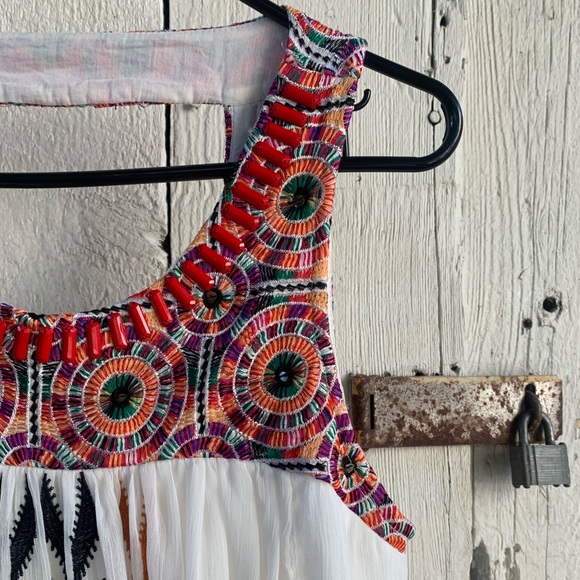 Akemi + Kin Top - Picture 2 of 8